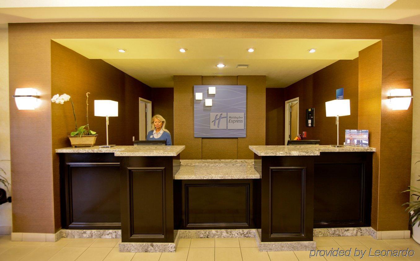 Hampton Inn & Suites Катідрал-Сіті Інтер'єр фото